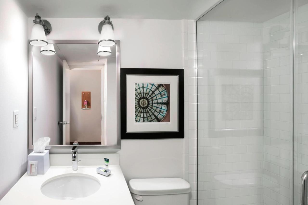 Doubletree By Hilton Manhattan, Ks Luaran gambar