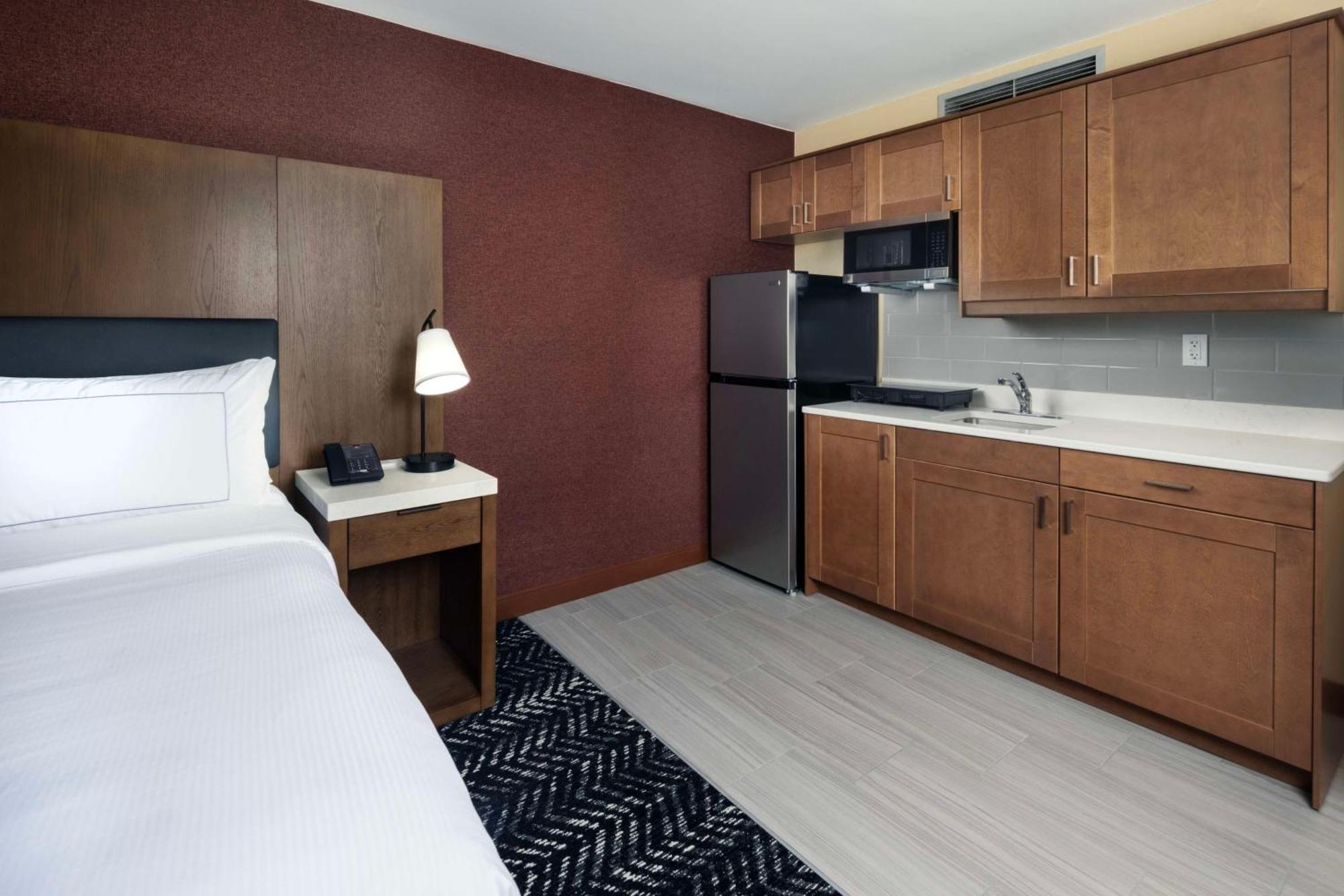 Doubletree By Hilton Manhattan, Ks Luaran gambar