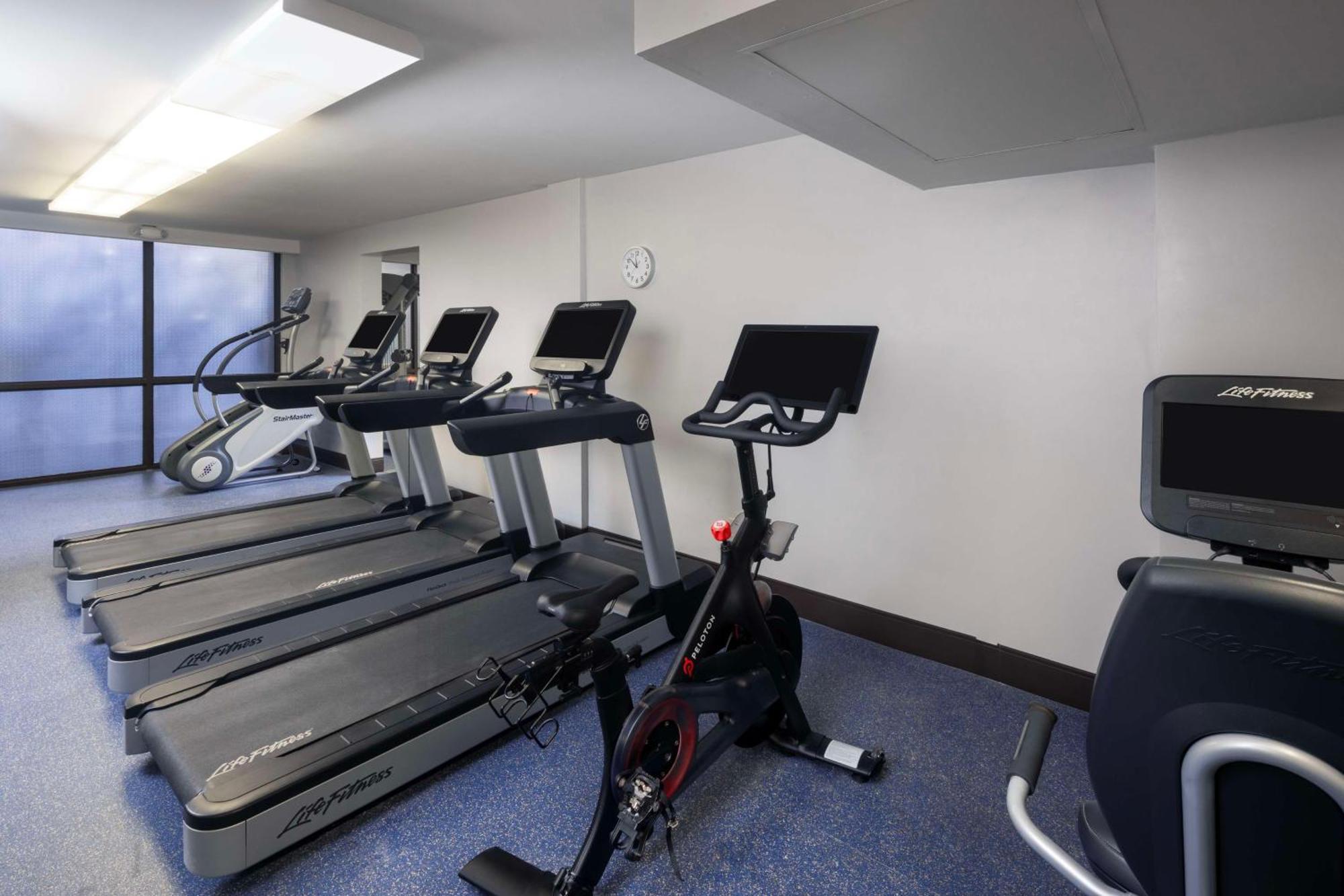 Doubletree By Hilton Manhattan, Ks Luaran gambar